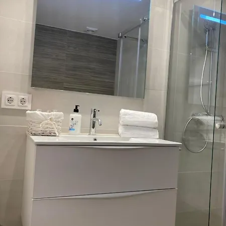 Centrico Con Wifi Y Climatizado De 1 Y Sofa-cama 3 Personas * Santa Coloma De Farners